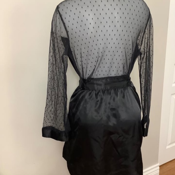 Black satin sexy robe S/M 34/35 bust - Picture 4 of 5